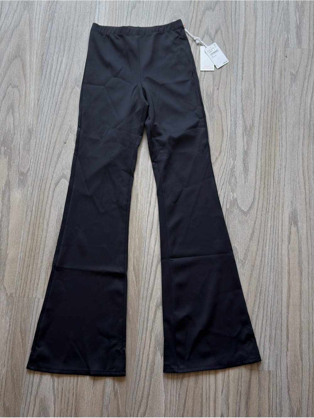 NWT Good American Black Pull-On Scuba Flare Leg Pants Size 2/M